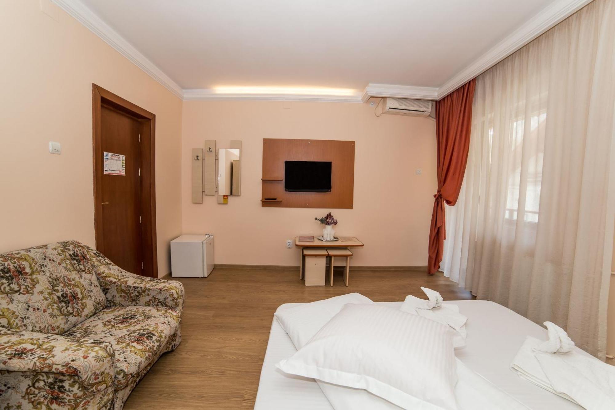 Guesthouse Magic Baile Herculane Bilik gambar